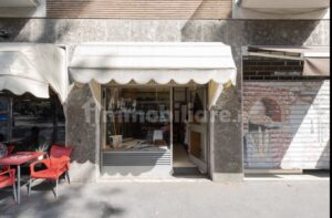 locale commerciale in vendita